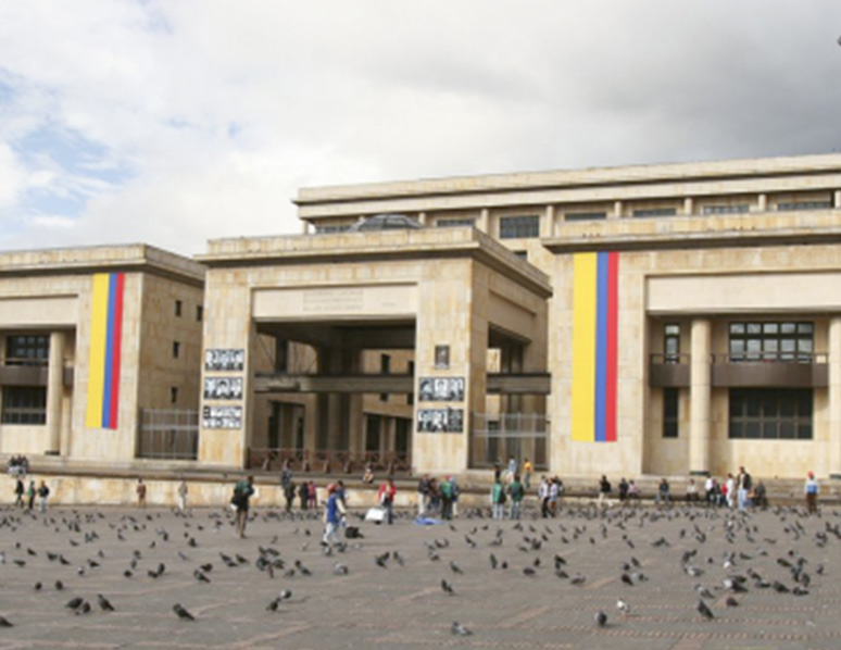 Système audio et vidéo de la conférence Gonsin à la Cour nationale de Columbia