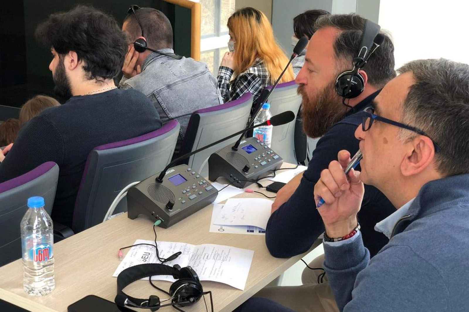 The_Role_of_Skilled_Interpreters_and_Their_Collaboration_with_Simultaneous_Translation_Technology-3.jpg 