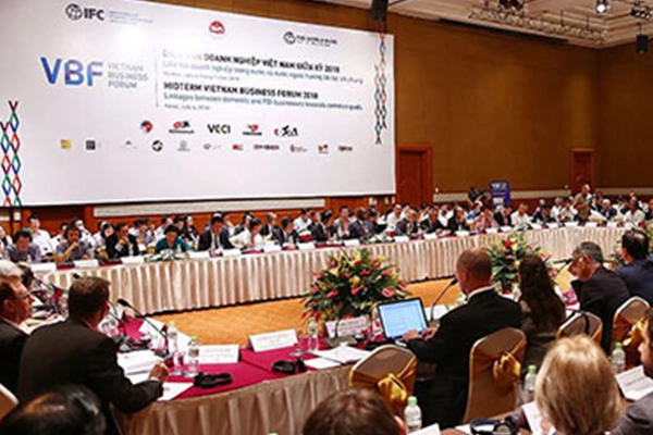 Gonsin a été 2018 au Forum des affaires du Vietnam à mi-parcours